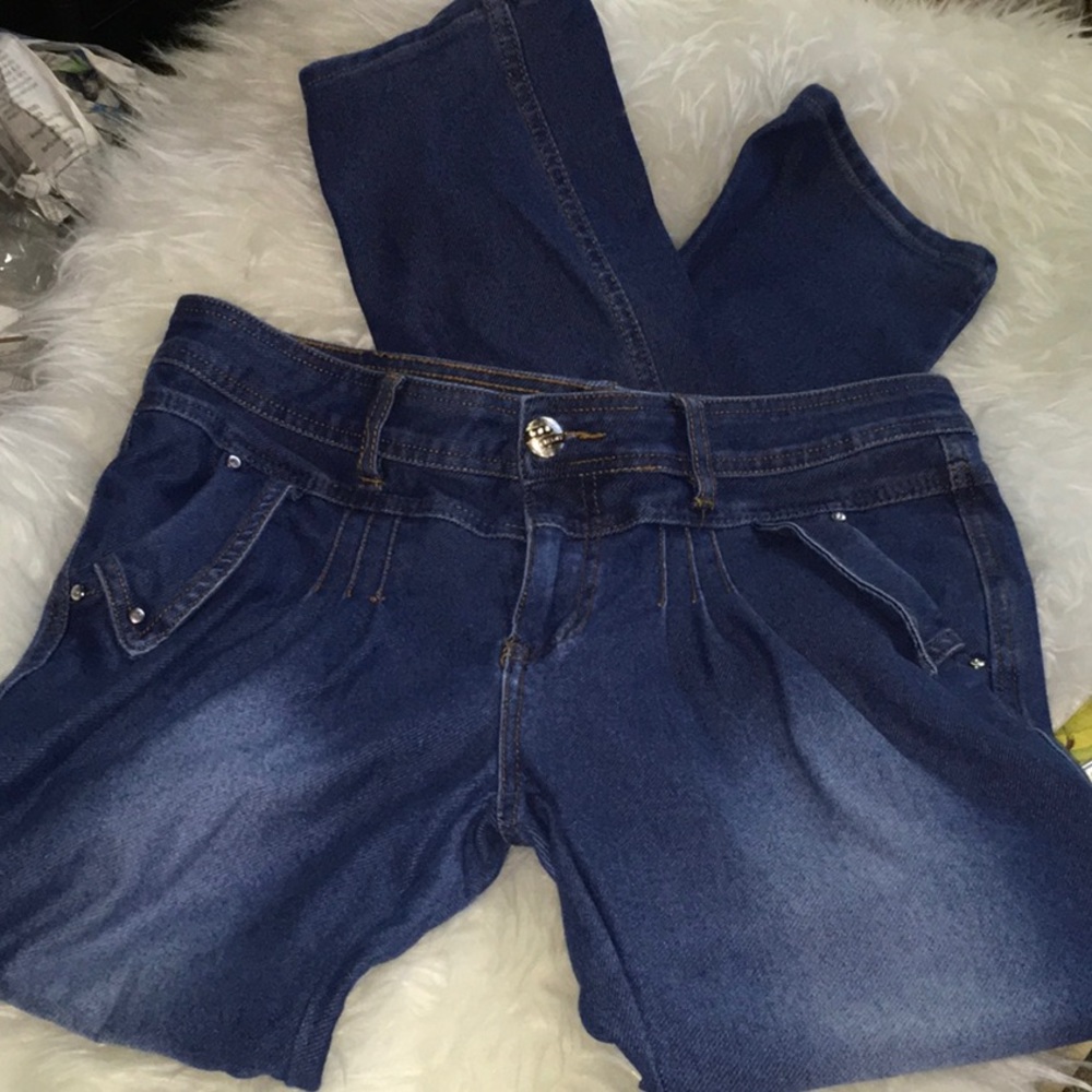 EUC R Fashion Jeans in size 34